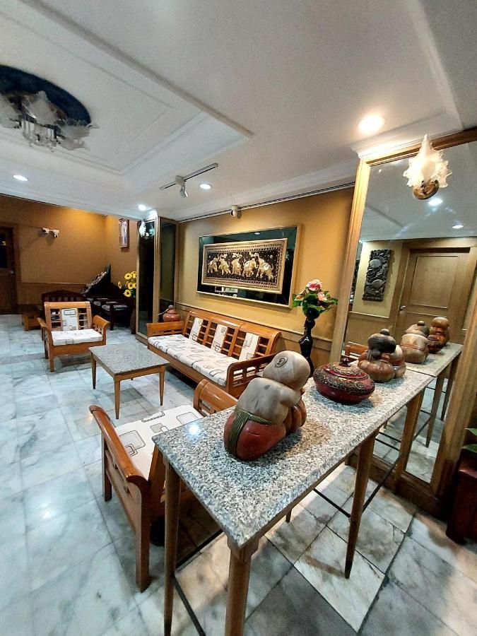 Traveller Inn Hotel Chiang Mai Exterior photo