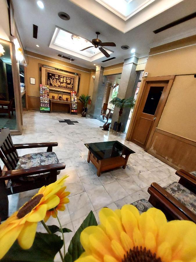 Traveller Inn Hotel Chiang Mai Exterior photo