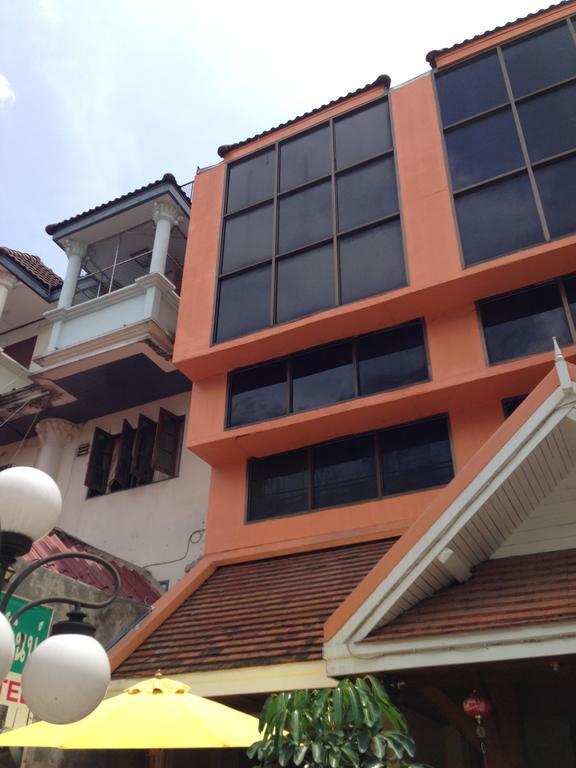 Traveller Inn Hotel Chiang Mai Exterior photo